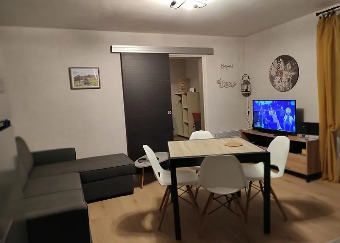 Des 3 Arbres Lejlighed